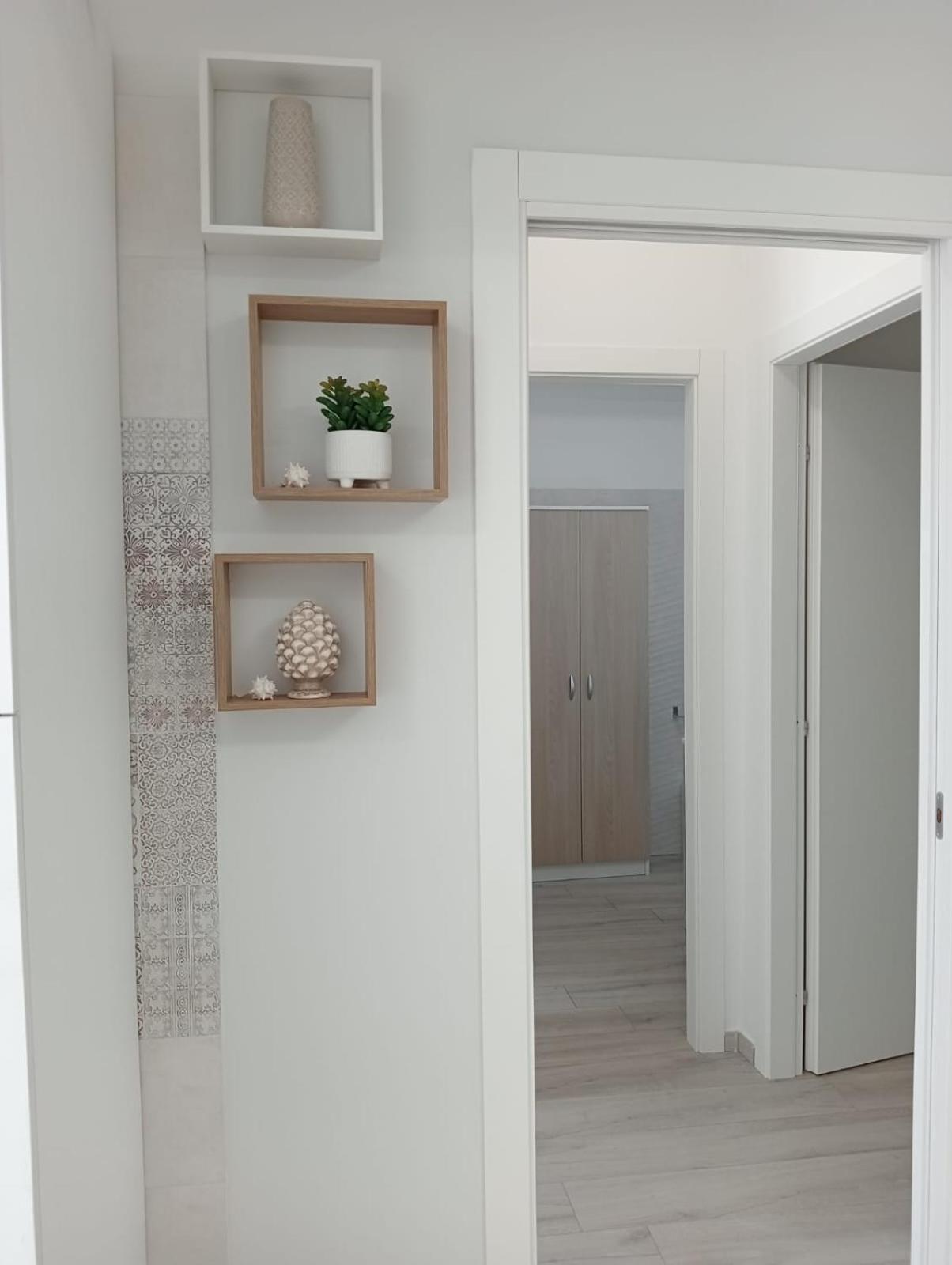 Appartamento Moderno In Centro Citta SantʼAgata di Militello エクステリア 写真
